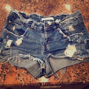 Zara distresses Jean shorts